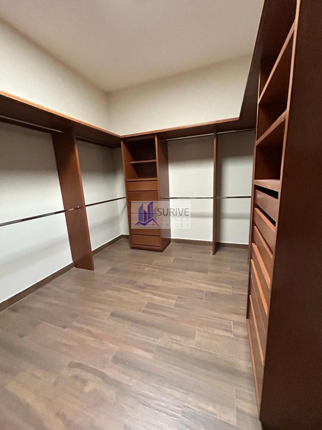 CASA VENTA CARRETERA NACIONAL LA JOYA PRIVADA RESIDENCIAL