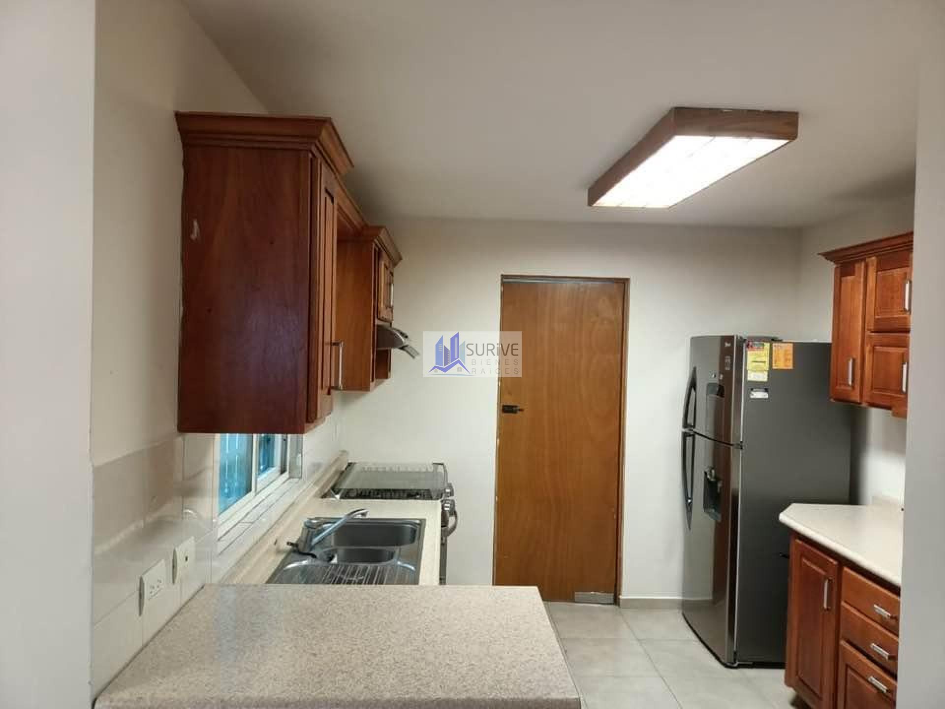 CASA EN VENTA ZONA SUR CARRETERA NACIONAL