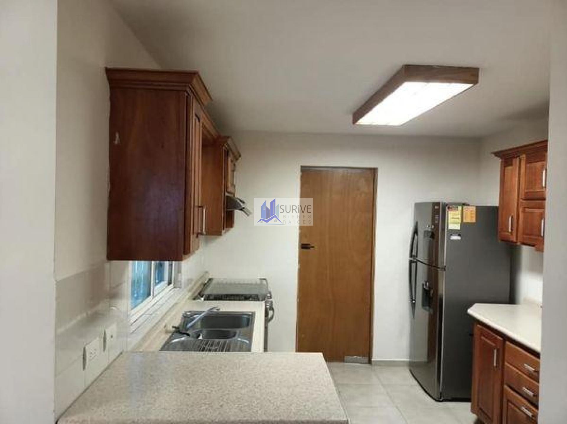 CASA EN VENTA ZONA SUR CARRETERA NACIONAL