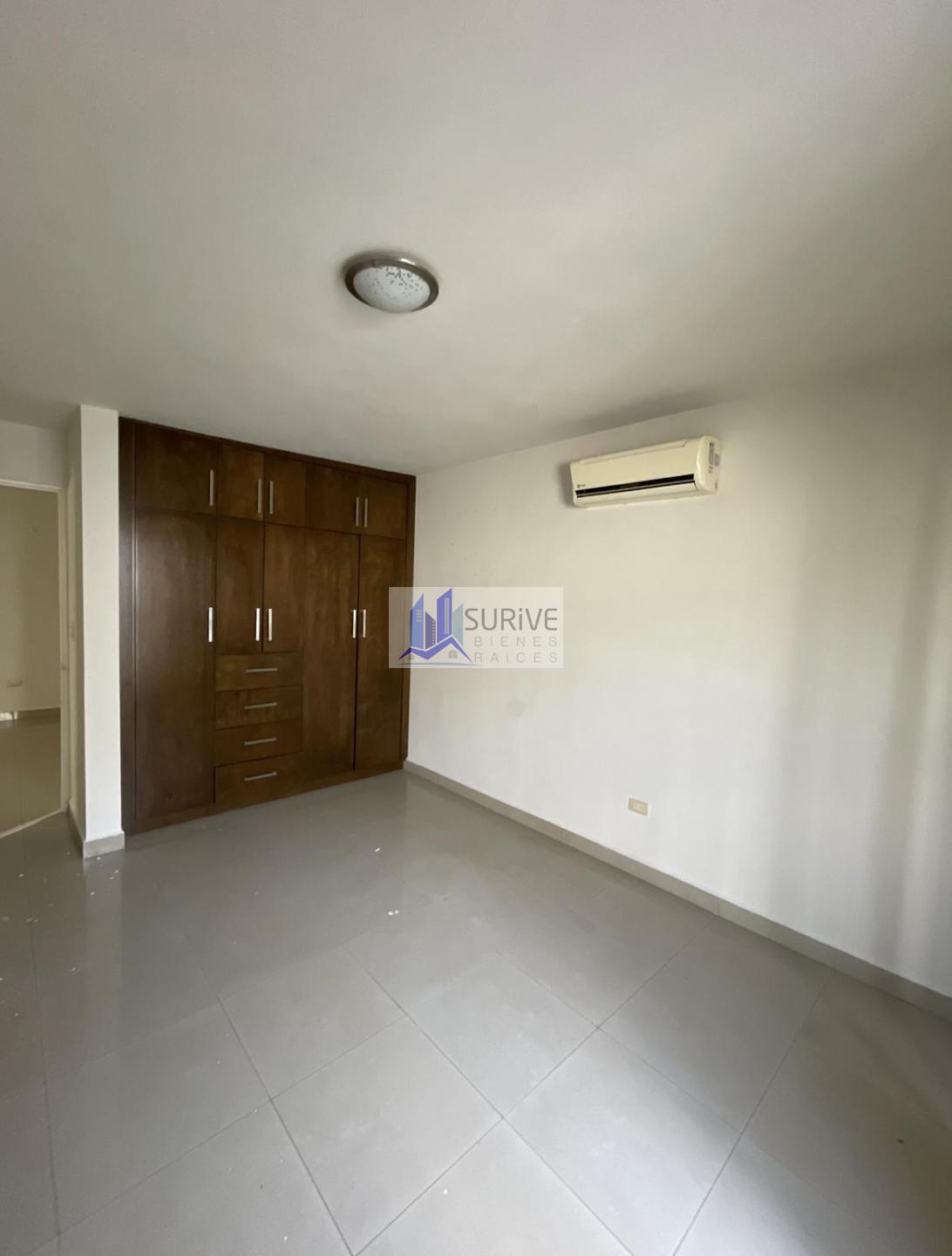 Casa en Renta Cerradas de Valle Alto