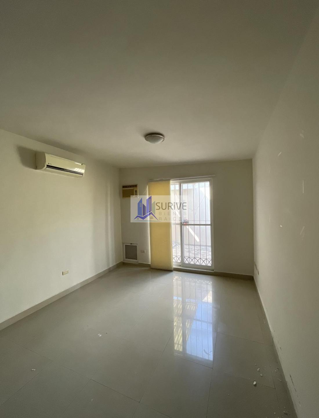 Casa en Renta Cerradas de Valle Alto
