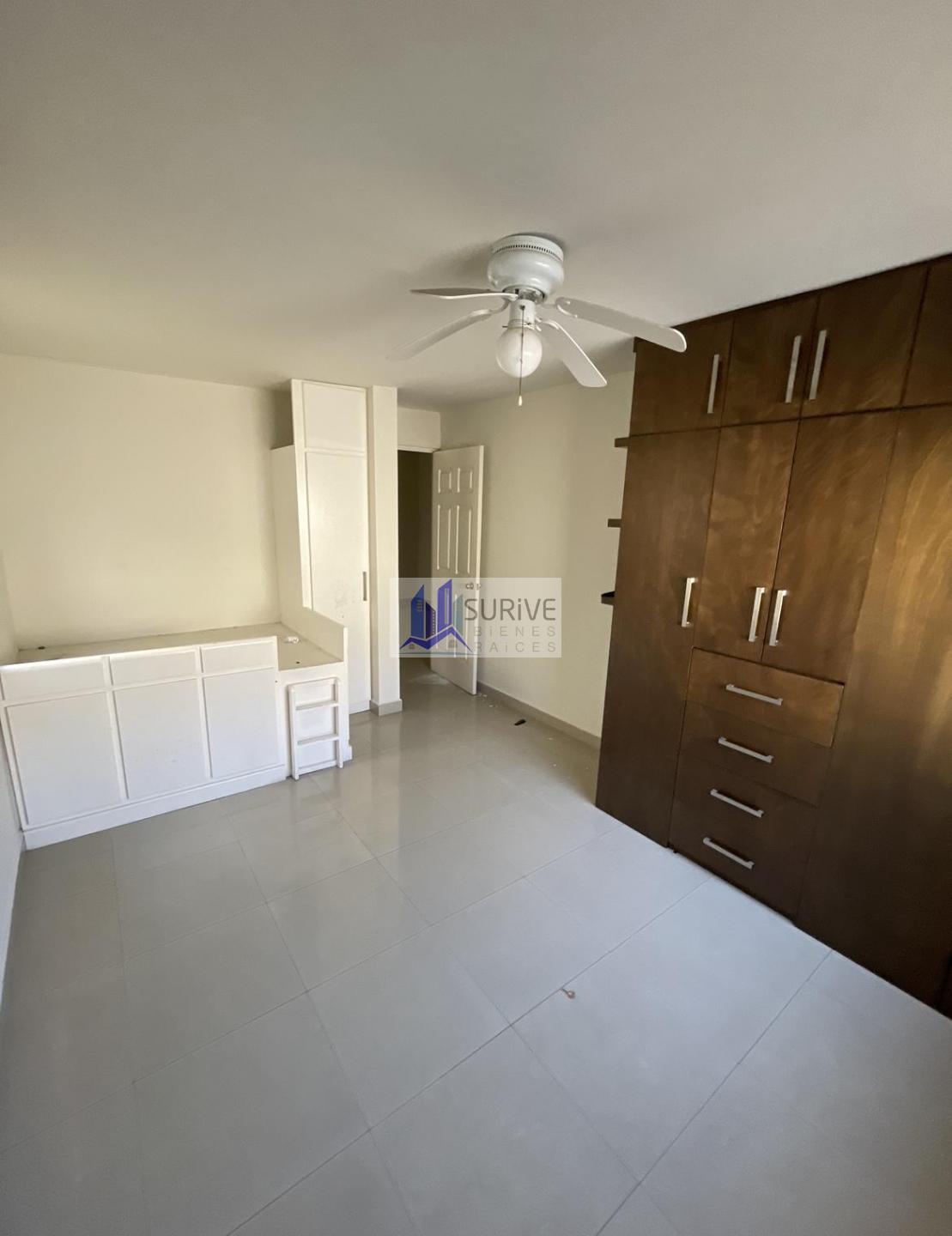 Casa en Renta Cerradas de Valle Alto