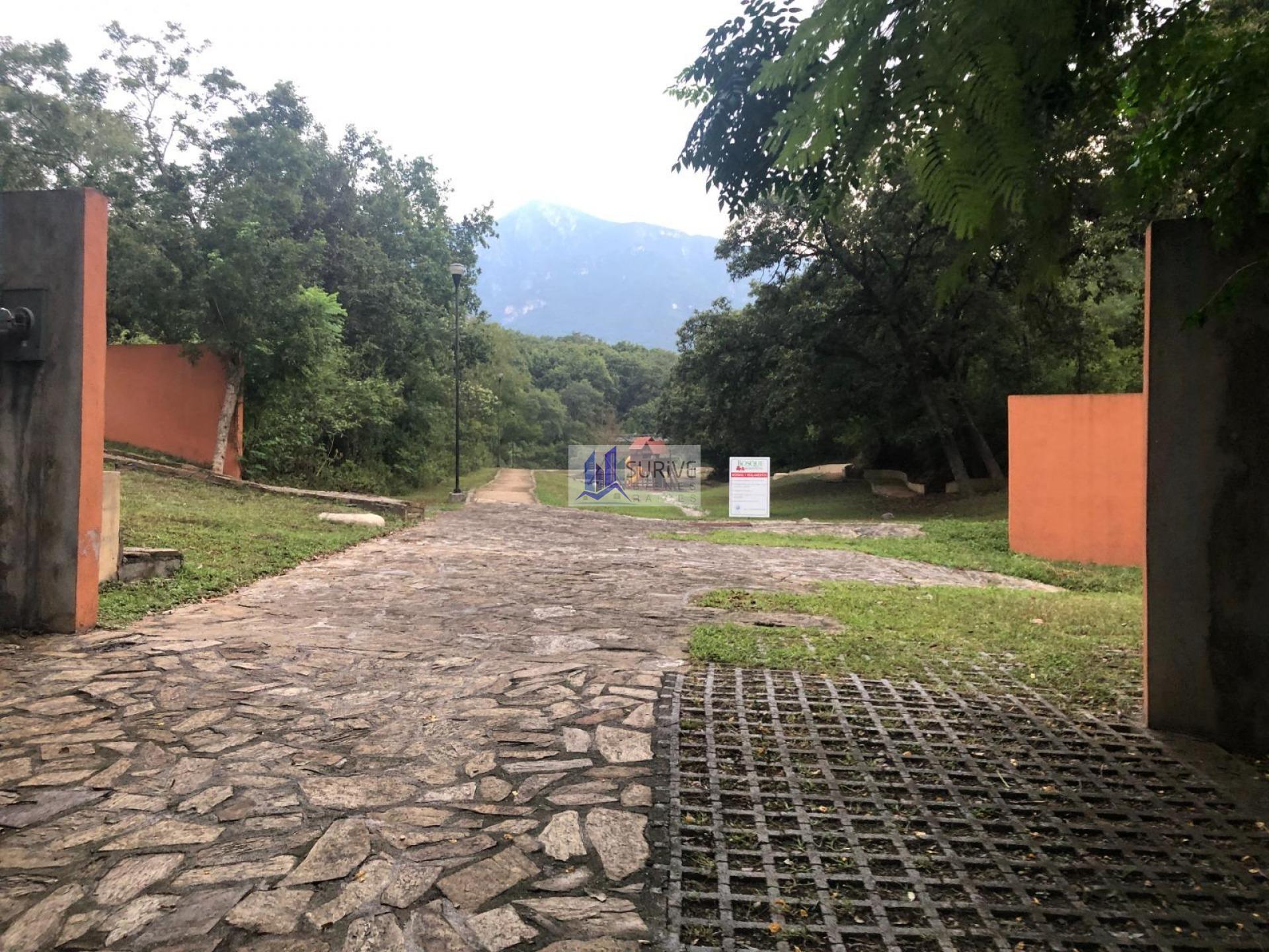 Terreno en exclusivo Fracc. Privado