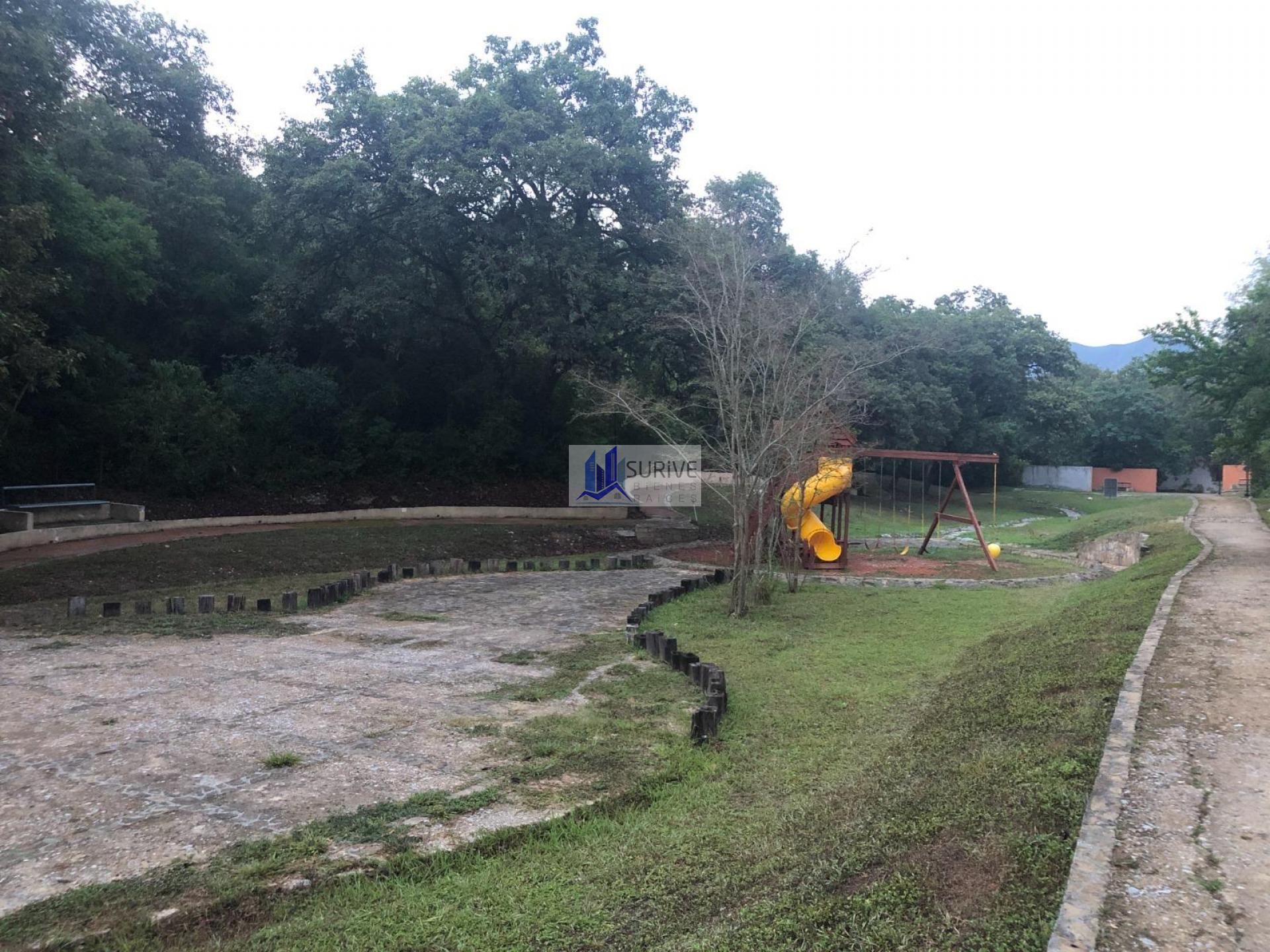 Terreno en exclusivo Fracc. Privado