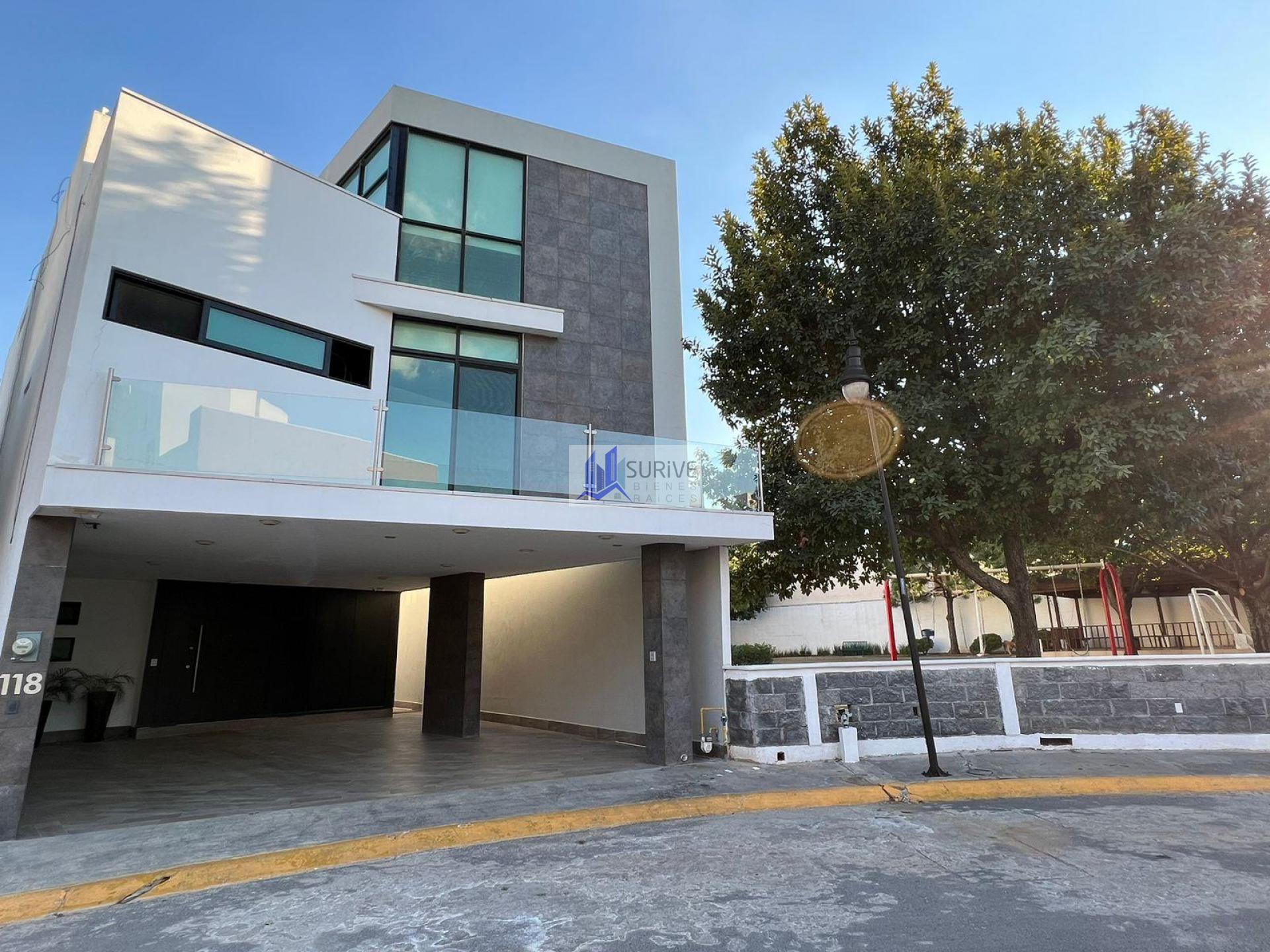 CASA EN VENTA COL. LA RIOJA