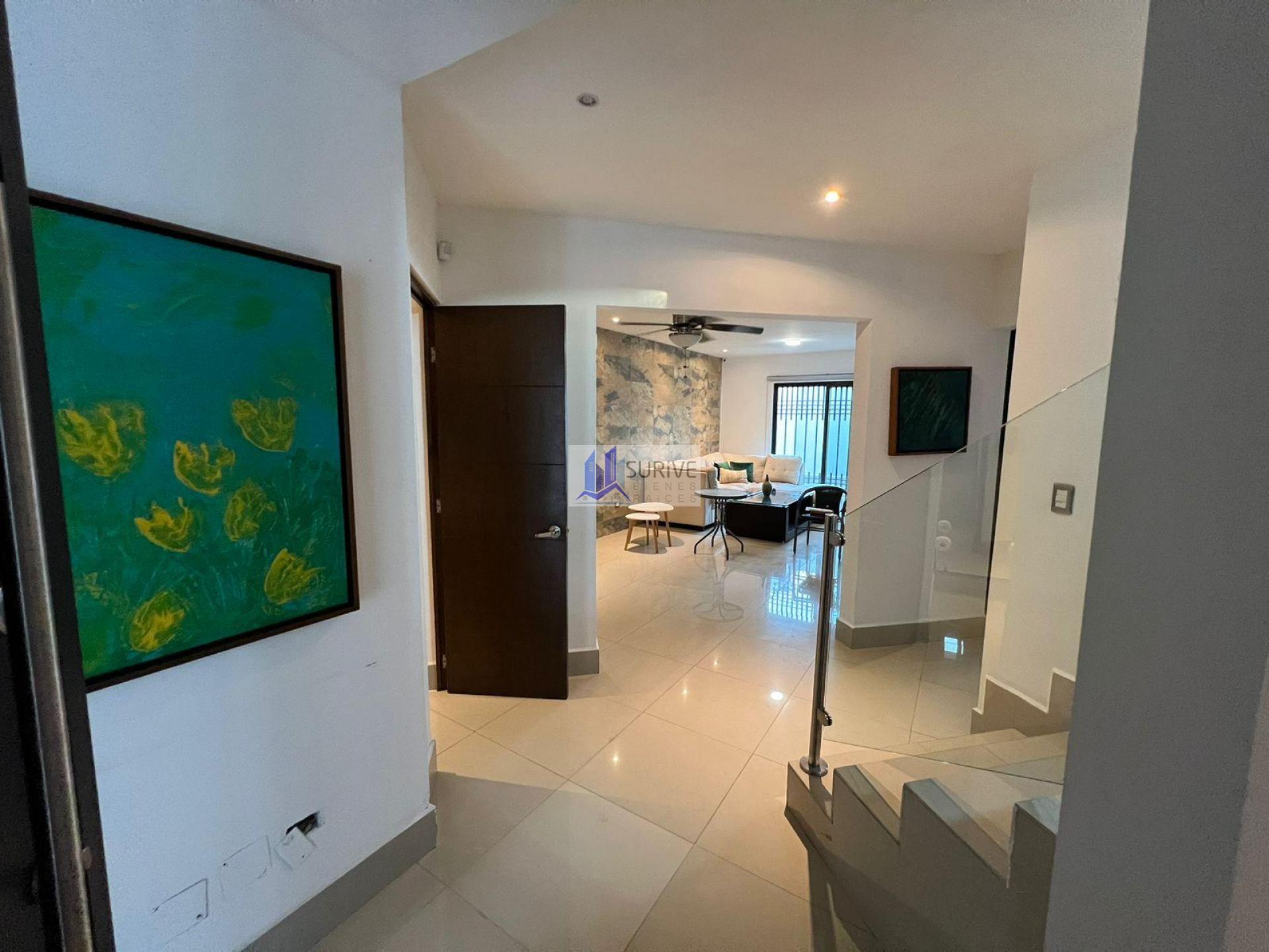 CASA EN VENTA COL. LA RIOJA