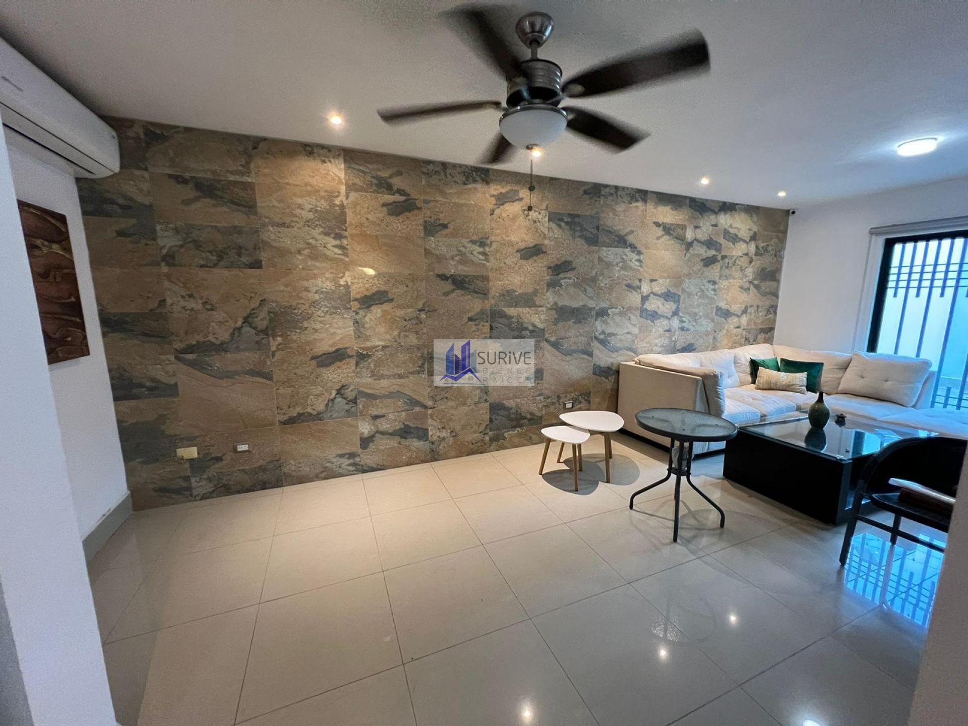 CASA EN VENTA COL. LA RIOJA