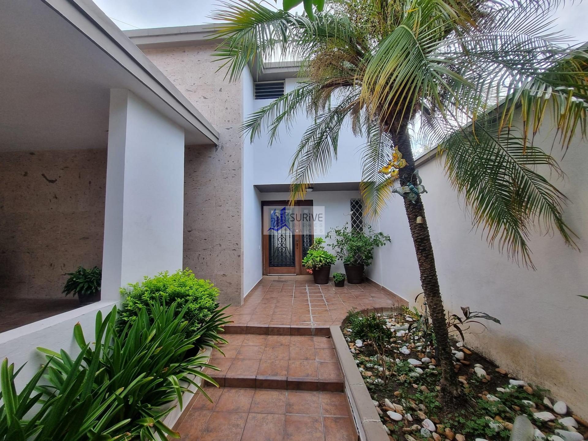 CASA EN VENTA ZONA SUR , CONTRY
