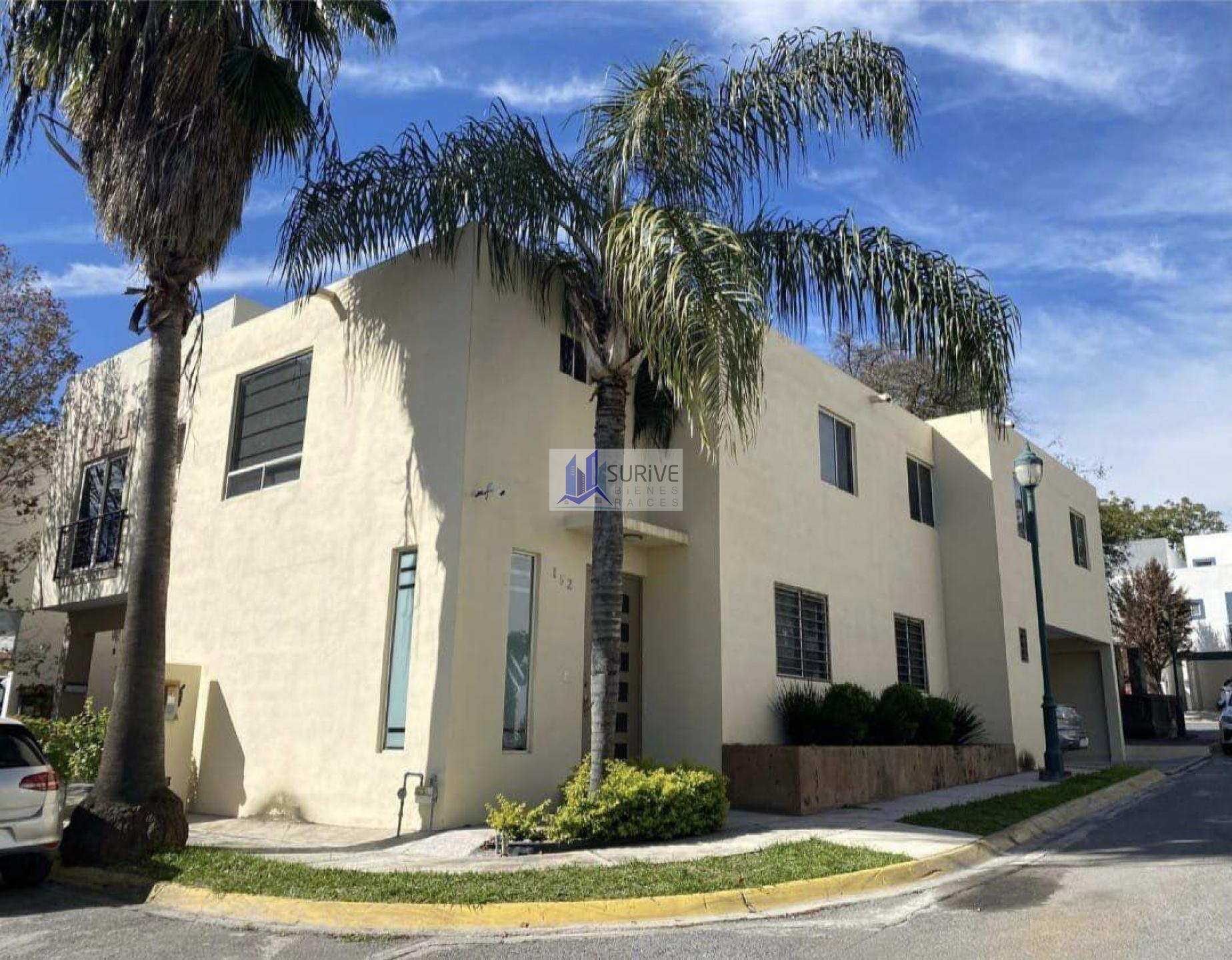 CASA EN VENTA ZONA SUR CARRETERA NACIONAL