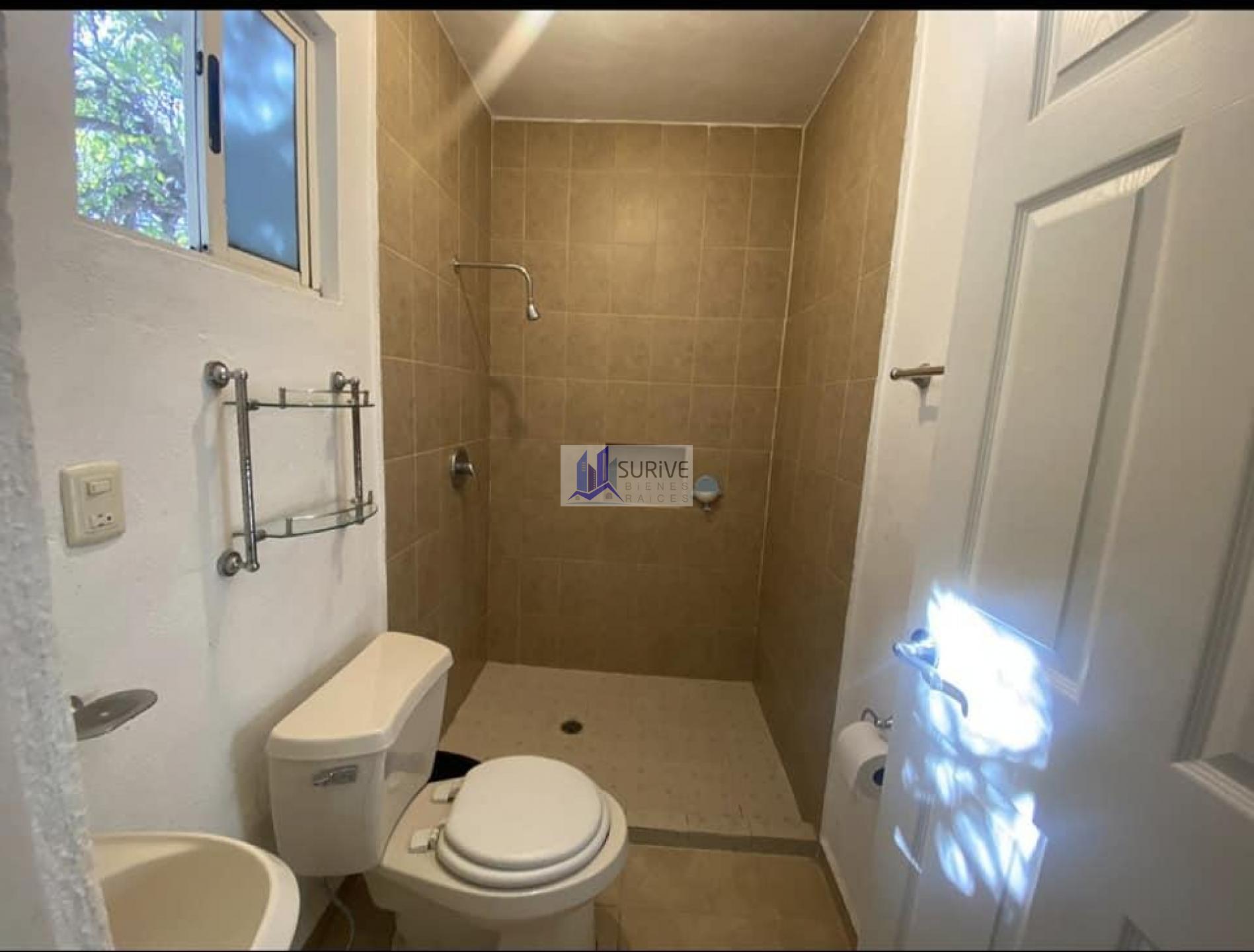 CASA EN VENTA ZONA SUR CARRETERA NACIONAL